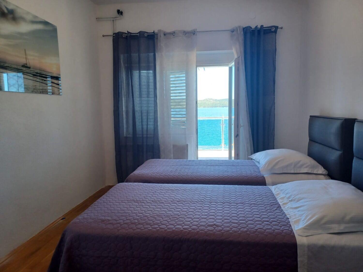 Apartments Marija Трогир Экстерьер фото