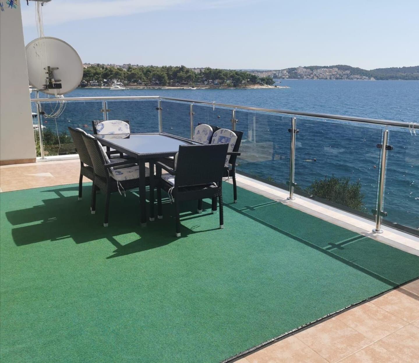 Apartments Marija Трогир Экстерьер фото